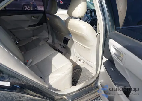 2015 Toyota Camry Le z USA, uszkodzony, nr VIN 4T4BF1FK7FR483852